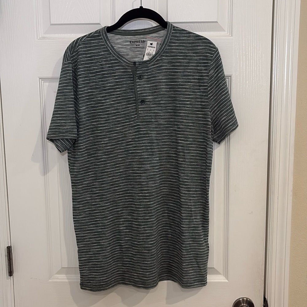 NWT Express Men’s green shirt